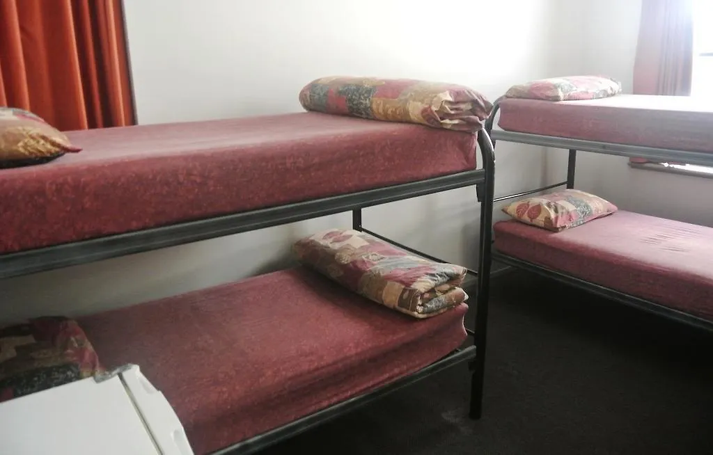 Globe Backpackers And City Oasis Perth Australia